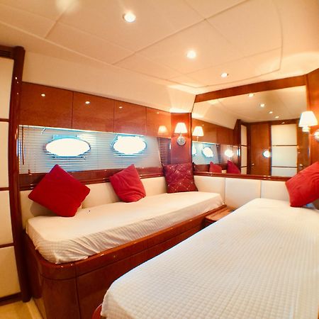 Easyacht Boat & Breakfast Hotel Civitavecchia Exterior foto